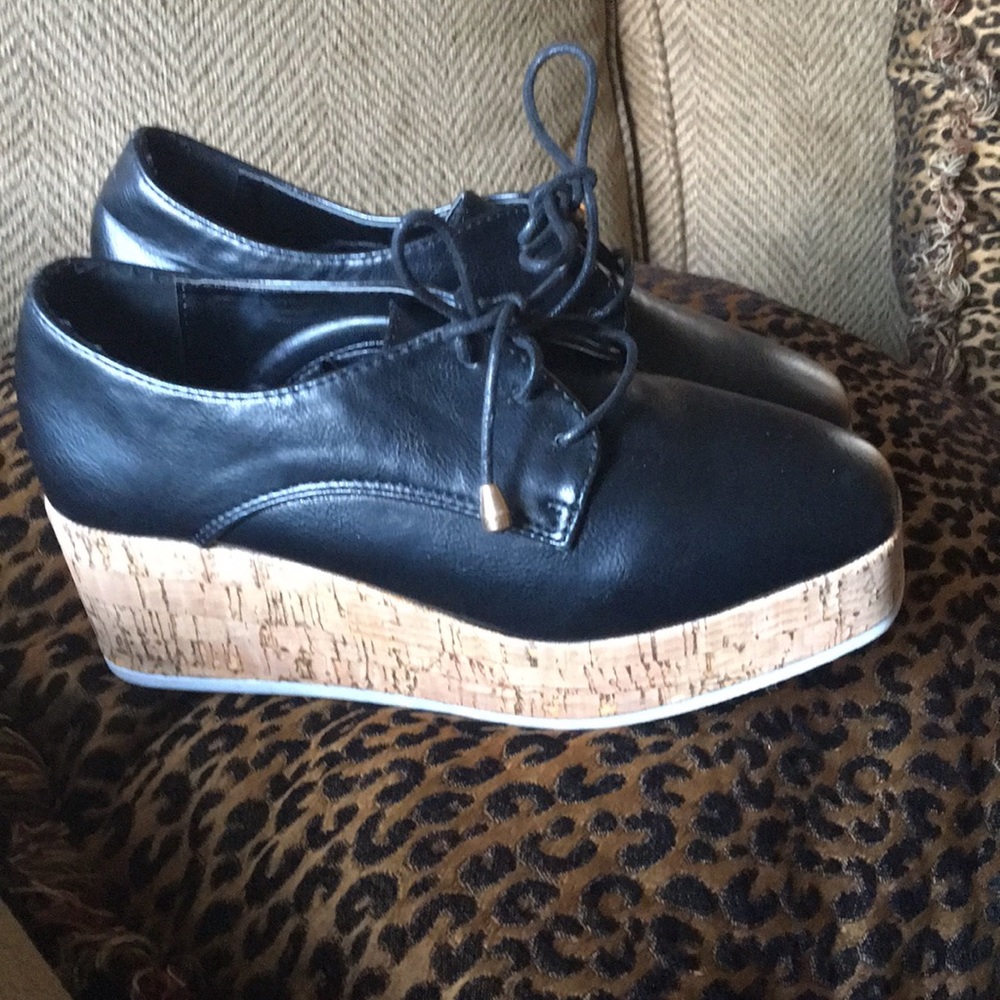 F21 platform shoes - Picture 2 of 11